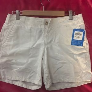 Columbia white PFG (performance fishing gear) solar fade shorts size 6.